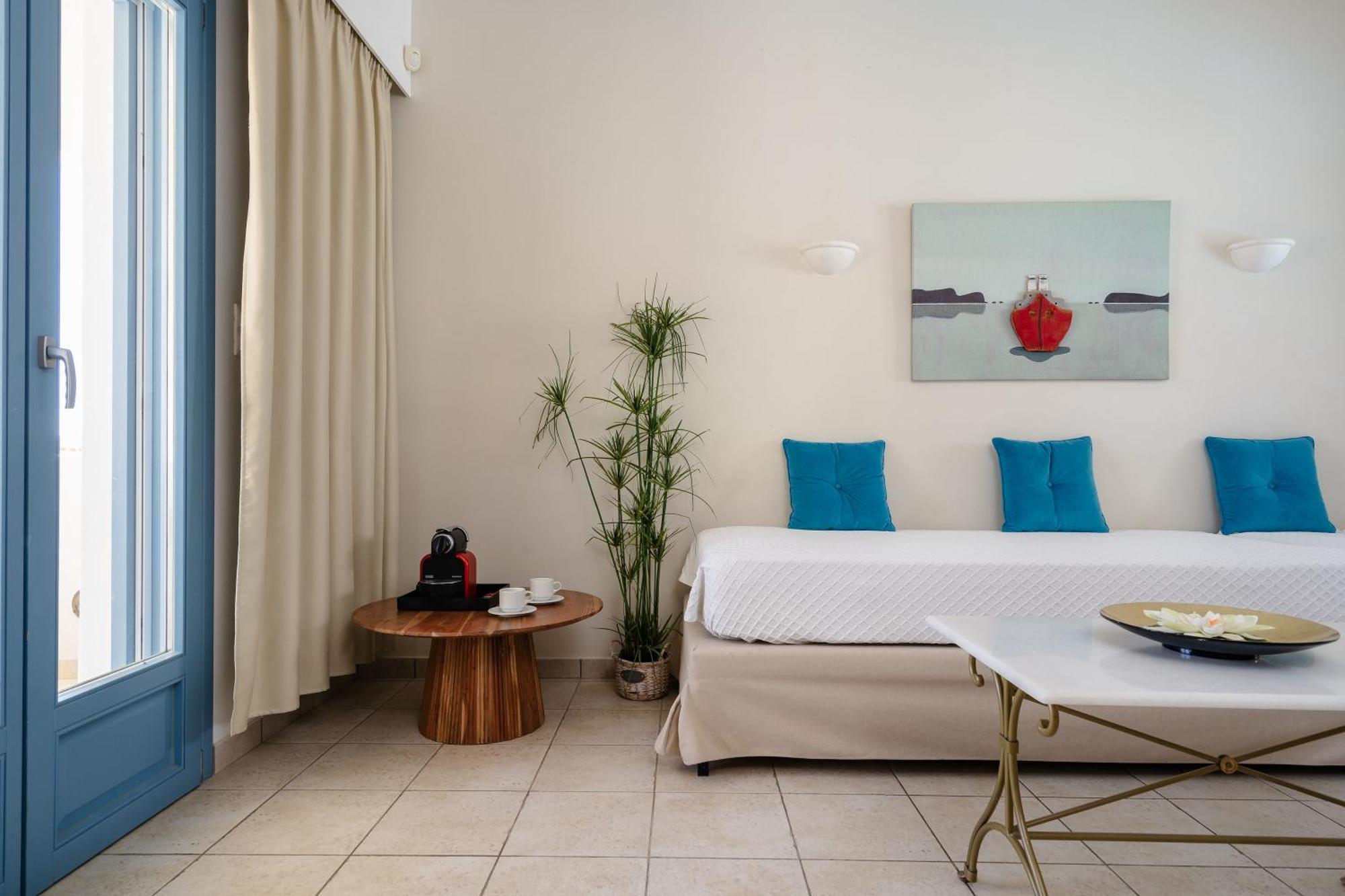 Mitos Suites Агиос-Прокопиос Экстерьер фото